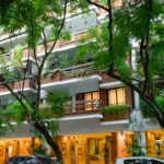 judiciales:-manuel-adorni-gasto-$14-millones-en-muebles-para-su-departamento-de-caballito