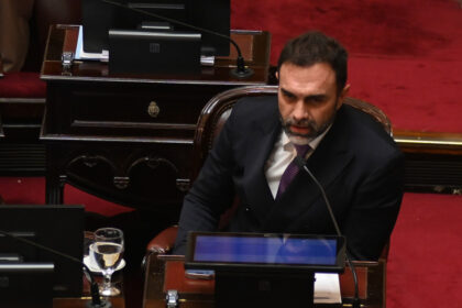 acuerdo-entre-los-k-y-lla-para-que-la-bicameral-encargada-de-controlar-las-cuentas-de-milei-quede-en-manos-del-oficialismo