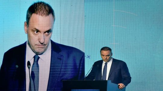 “la-verdad-es-que-estamos-ante-una-situacion-inedita”,-describio-un-analista-en-cuanto-al-caso-adorni