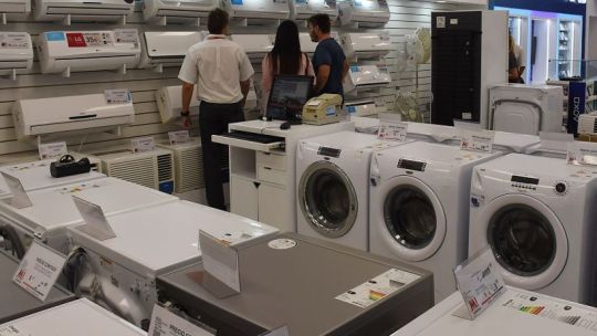 consumo-en-el-nea:-crece-la-compra-de-bienes-durables,-pero-aumenta-el-endeudamiento