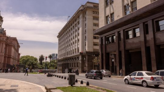 argentine-dollar-bonds-jump-as-fitch-upgrade-revives-demand