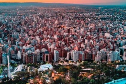 el-gobierno-muestra-la-caida-en-robos-y-hurtos-en-cordoba