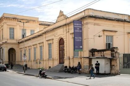 la-unc-alerta-por-falta-de-presupuesto-en-hospitales-universitarios:-“se-aprobo-la-ley,-pero-no-llegaron-los-fondos”