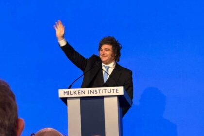 milei-en-estados-unidos:-aseguro-que-“el-sueno-americano-no-esta-muerto”-y-que-“renace”-en-la-argentina