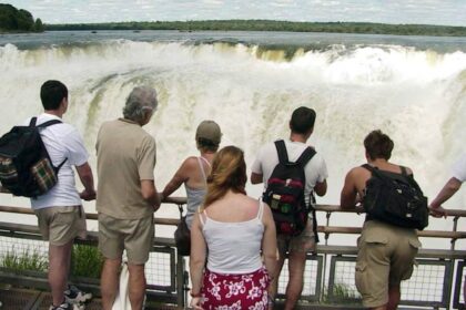 arca-aplico-cambios-y-digitaliza-el-reintegro-de-iva-a-turistas-extranjeros:-como-es-el-tramite-para-agilizar-devoluciones-y-controles