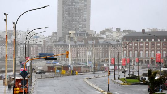 clima-en-mar-del-plata:-fuertes-tormentas-y-rafagas-marcaran-la-jornada-de-este-jueves