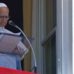 respeta-la-tradicion,-juega-al-tenis-y-se-peleo-con-trump:-que-se-sabe-sobre-el-papa-leon-xiv-a-un-ano-de-su-eleccion