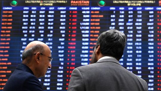 el-riesgo-pais-perforo-los-520-puntos-y-cerro-en-514-en-una-jornada-de-fuerte-optimismo-financiero