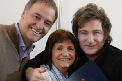 milei-backs-adorni,-says-chief-of-staff-will-offer-proof-of-innocence