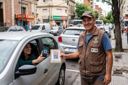 cordoba:-para-estacionar-en-la-via-publica-sera-necesario-tener-celular-con-internet