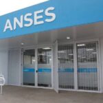 calendario-de-pagos-anses-de-mayo:-cuando-cobran-los-dni-terminados-en-6-y-7