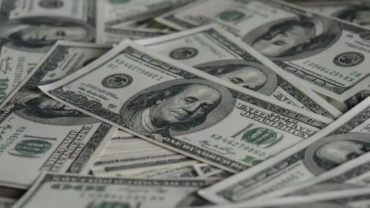 a-cuanto-cerro-el-dolar-hoy,-jueves-7-de-mayo
