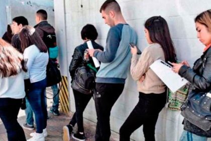 la-crisis-laboral-y-el-avance-tecnologico-modifican-las-busquedas-de-empleo-en-argentina