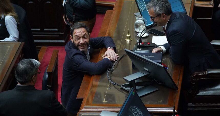 diputados:-sin-up-la-oposicion-pidio-una-sesion-especial-para-apurar-el-tratamiento-de-una-interpelacion-a-manuel-adorni