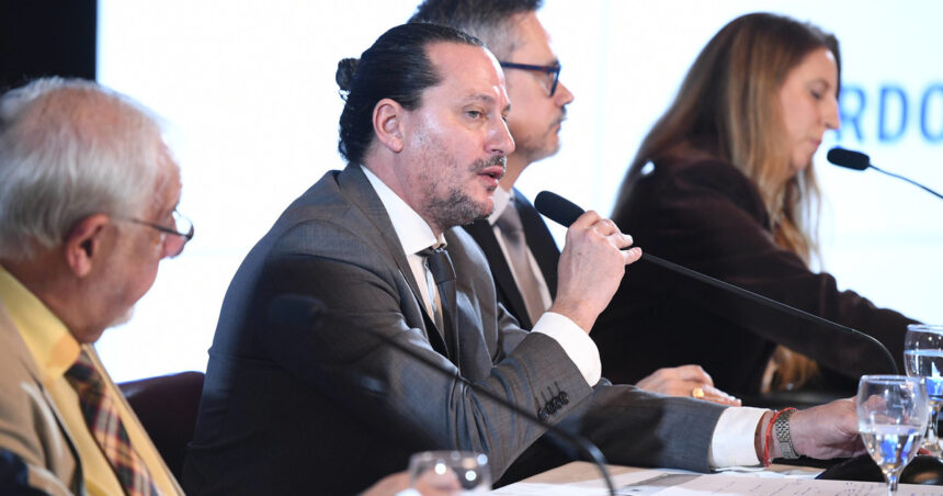 los-dialoguistas-le-ponen-un-freno-a-los-candidatos-a-jueces-de-milei-y-condicionan-la-aprobacion-del-senado