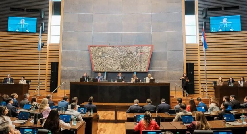 legislatura-misionera-|-tomo-estado-parlamentario-el-proyecto-de-ficha-limpia-presentado-por-encuentro-misionero-y-que-eleva-las-exigencias-para-cargos-electivos