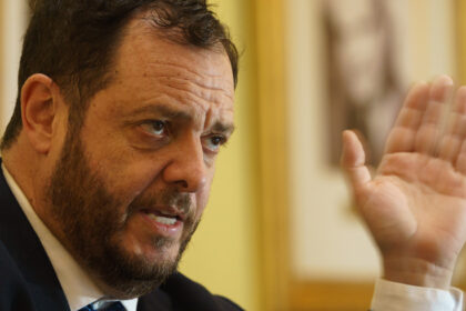 imputaron-a-demian-reidel,-exjefe-de-asesores-de-milei,-por-los-gastos-con-la-tarjeta-de-credito-corporativa-de-nucleoelectrica