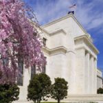 la-guerra-en-medio-oriente-complica-la-meta-de-inflacion-de-la-fed-y-aumenta-la-disidencia-interna