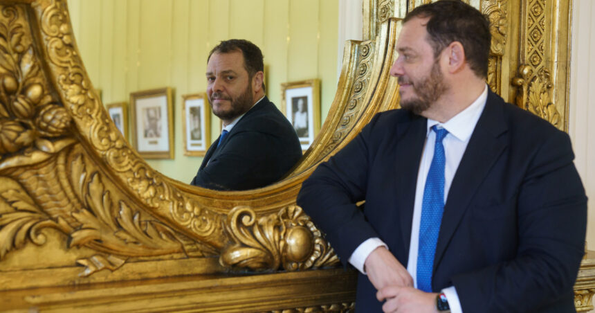 reidel:-el-fisico-que-desarmo-el-cepo-con-macri,-aspiraba-al-nobel-con-milei-y-se-fue-del-gobierno-entre-polemicas