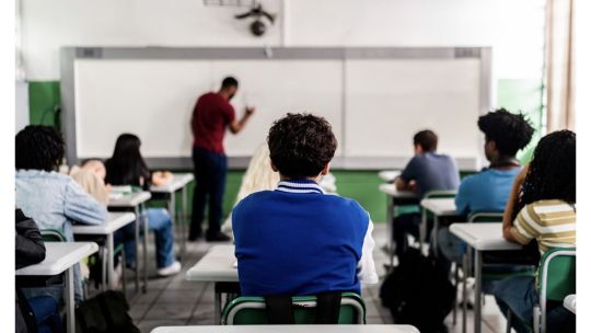 singapur-autoriza-a-los-maestros-a-azotar-a-alumnos-para-combatir-el-bullying