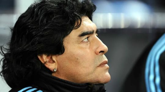 maradona-suffered-‘around-12-hours’-of-agony-before-death,-court-hears