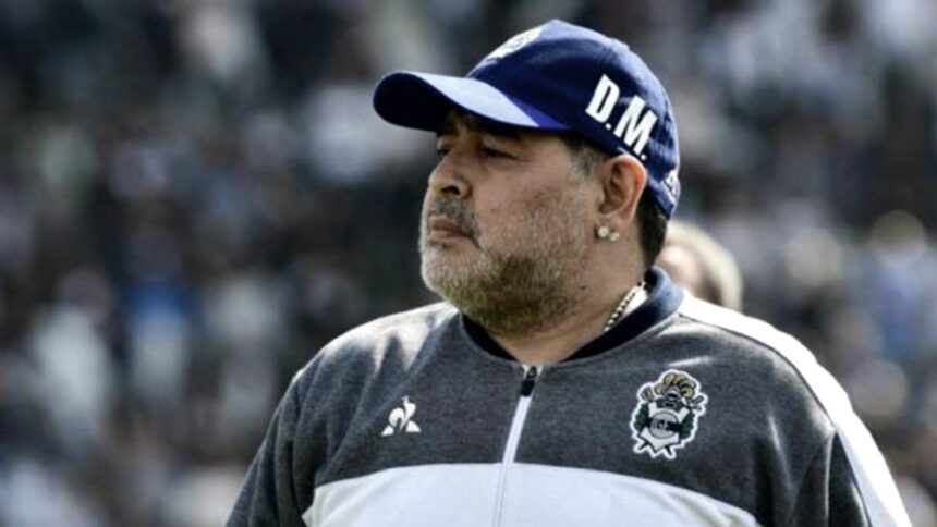 maradona-death-trial:-autopsy-showed-the-star-suffered-‘about-12-hours-of-agony’ 