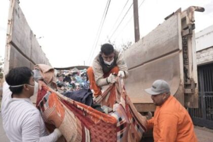 record-de-basura:-retiran-38-toneladas-de-residuos-de-una-casa-en-alto-alberdi