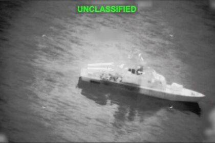 crece-la-tension-en-el-estrecho-de-ormuz:-reportan-choques-entre-iran-y-estados-unidos-pese-al-alto-el-fuego