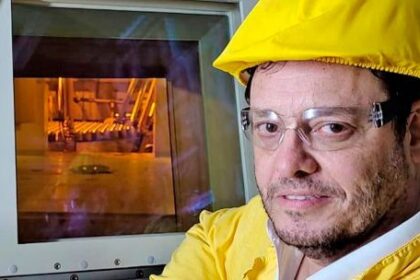 investigaran-a-reidel-por-el-uso-de-las-tarjetas-de-nucleoelectrica-sa.
