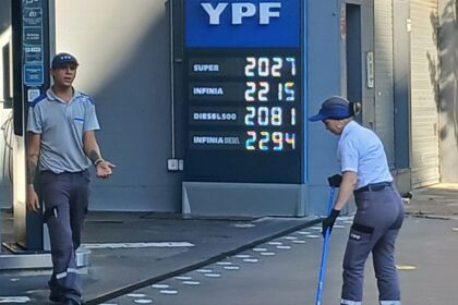 vence-el-congelamiento-de-la-nafta-y-podria-haber-aumentos:-los-precios-todavia-estan-15%-atrasados
