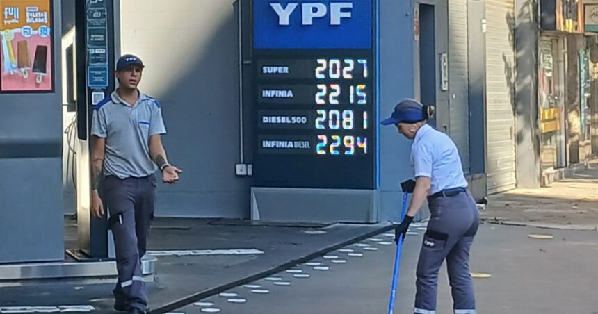 vence-el-congelamiento-de-la-nafta-y-podria-haber-aumentos:-los-precios-todavia-estan-15%-atrasados