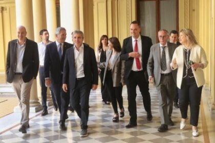 milei-siblings-close-ranks-around-embattled-adorni-at-cabinet-meeting
