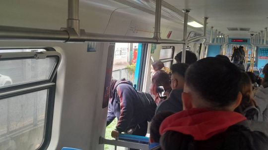 una-formacion-del-ferrocarril-sarmiento-embistio-una-camioneta-en-ciudadela
