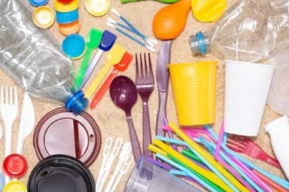 como-es-el-nuevo-reglamento-de-la-union-europea-que-prohibe-los-envases-de-un-solo-uso-desde-2026