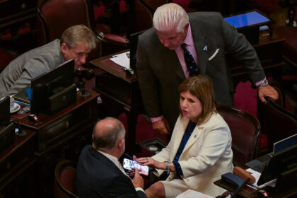 la-interna-entre-karina-milei-y-bullrich-complica-el-avance-de-la-reforma-electoral-en-el-senado