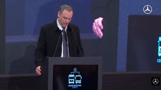 manuel-adorni-cercado:-la-justicia-investiga-movimientos-del-funcionario-en-criptomonedas
