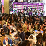 el-nobel-mo-yan,-felipe-pigna-y-miles-de-lectores-colmaron-el-ultimo-sabado-de-la-feria