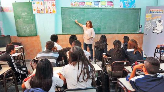 “si-los-chicos-tienen-malos-aprendizajes,-es-mas-posible-que-tengan-incertidumbre-sobre-su-futuro-laboral”