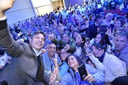 agenda-gremial,-criticas-a-milei-y-cautela-politica:-kicillof-paso-por-cordoba-sin-incomodar-a-llaryora