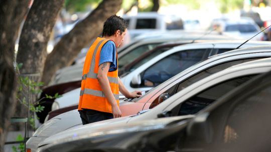 la-mitad-de-las-cooperativas-que-pueden-“controlar-el-estacionamiento”-estan-suspendidas