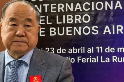 mo-yan,-un-nobel-en-la-feria:-“para-un-gran-escritor-no-debe-haber-zona-prohibida”