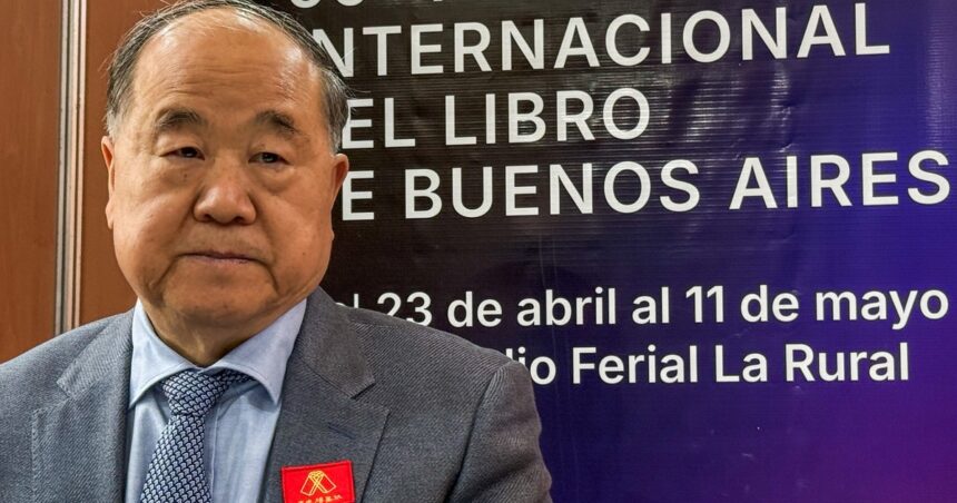 mo-yan,-un-nobel-en-la-feria:-“para-un-gran-escritor-no-debe-haber-zona-prohibida”