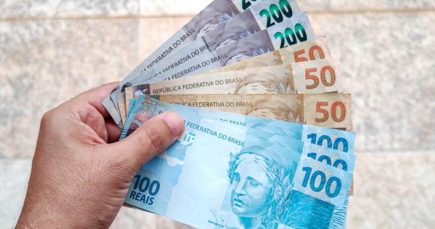 real-hoy-y-real-blue-hoy:-a-cuanto-cotiza-y-cual-es-el-precio-de-la-moneda-brasilena-este-domingo-10-de-mayo