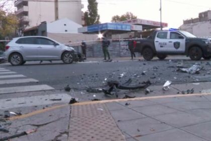 accidente-en-floresta:-chocaron-un-taxi-y-un-auto-particular,-hay-tres-heridos