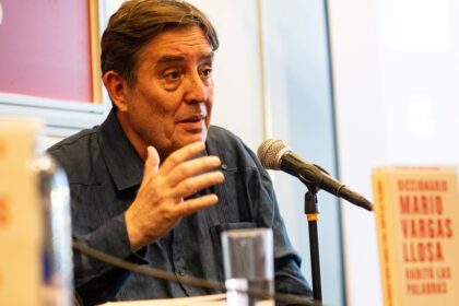 luis-garcia-montero:-“la-democracia-no-es-solo-votar”