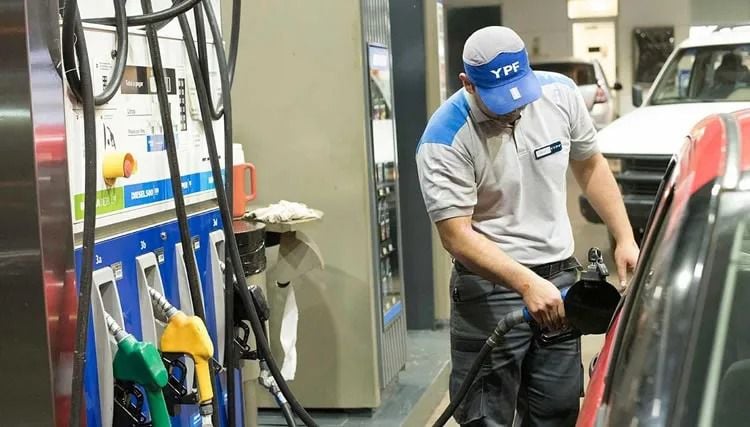 ypf-define-esta-semana-si-vuelve-a-aumentar-los-combustibles-tras-el-fin-del-«buffer»-de-precios