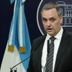 adorni-divide-al-gobierno-y-aumenta-la-presion-interna-para-que-deje-su-cargo