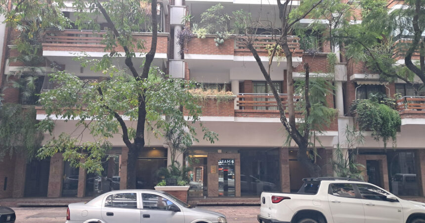 la-justicia-sumo-otro-gasto-por-unos-muebles-y-afirman-que-adorni-le-habria-pagado-255.000-dolares-al-constructor-tabar