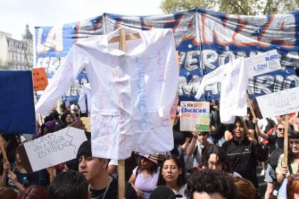 marcha-universitaria:-la-cgt-se-suma-a-la-convocatoria