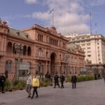argentina’s-fitch-upgrade-seen-opening-narrow-window-for-debt-sale